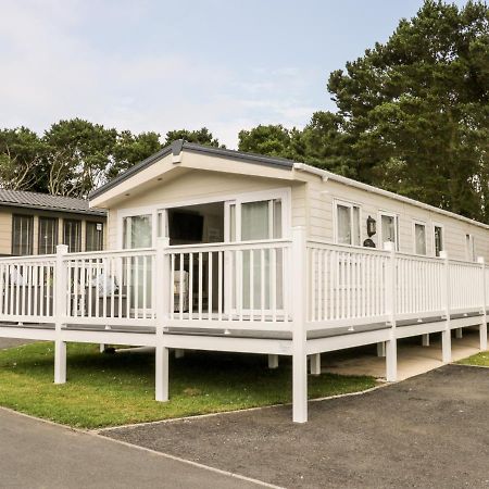 The Rodley Pines Villa Scarborough Eksteriør bilde