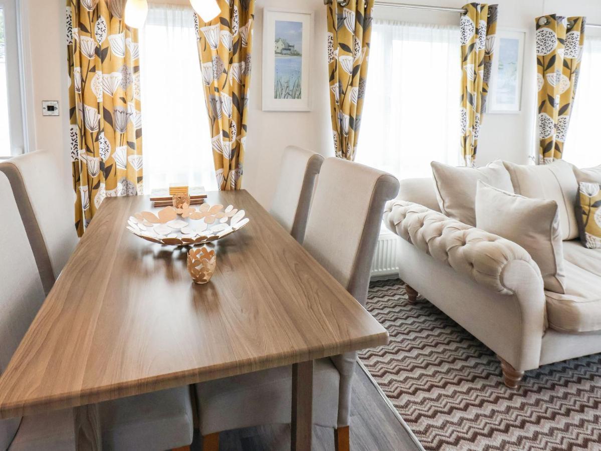 The Rodley Pines Villa Scarborough Eksteriør bilde