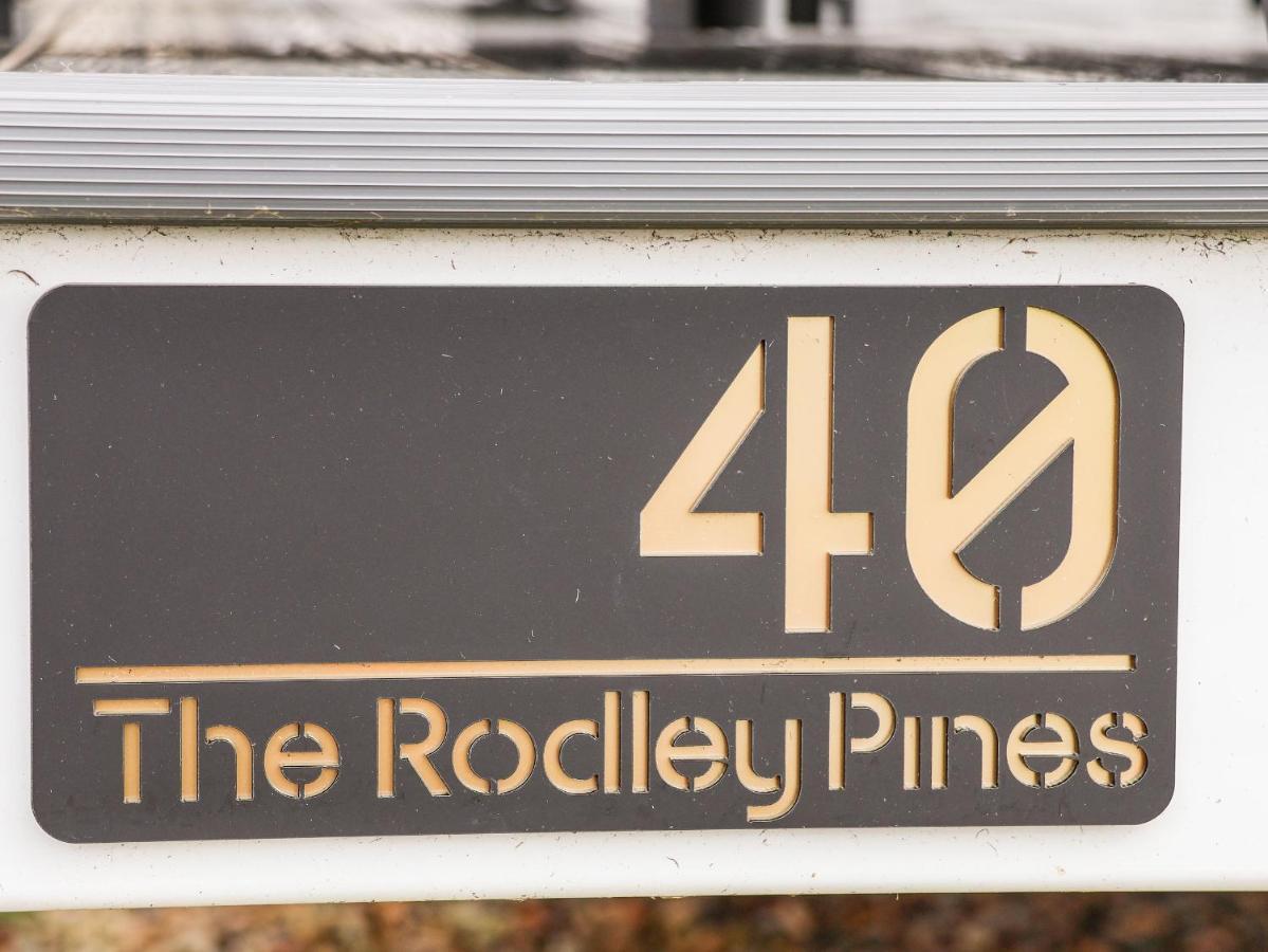 The Rodley Pines Villa Scarborough Eksteriør bilde